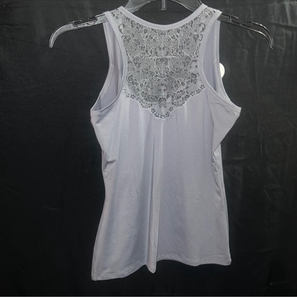 Vassarette Racer Back women’s tank - Picture 2 of 3